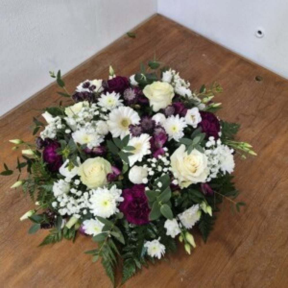 Funeral wreath neutral