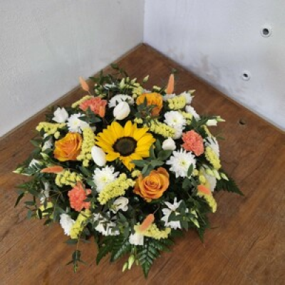 Sunflower wreath - Funeral wreath with sunflowers and roses theme